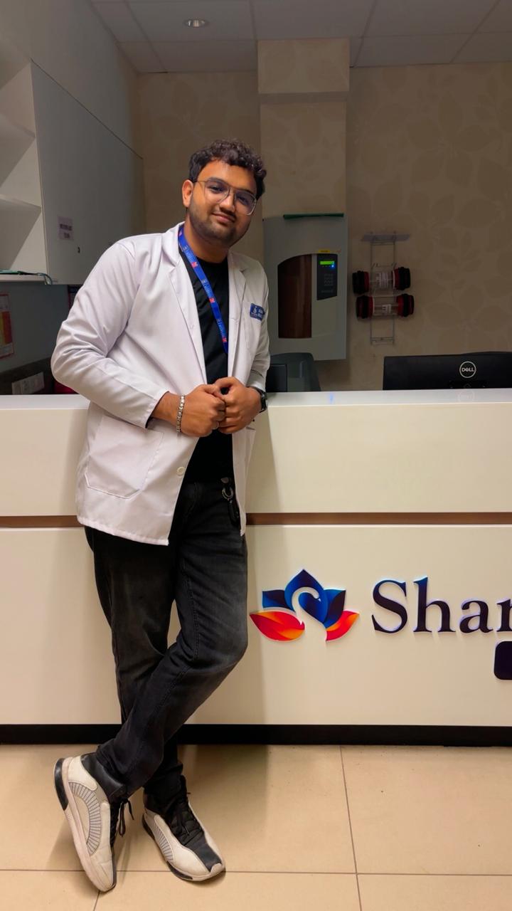 Dt. Mitanshu Singhal